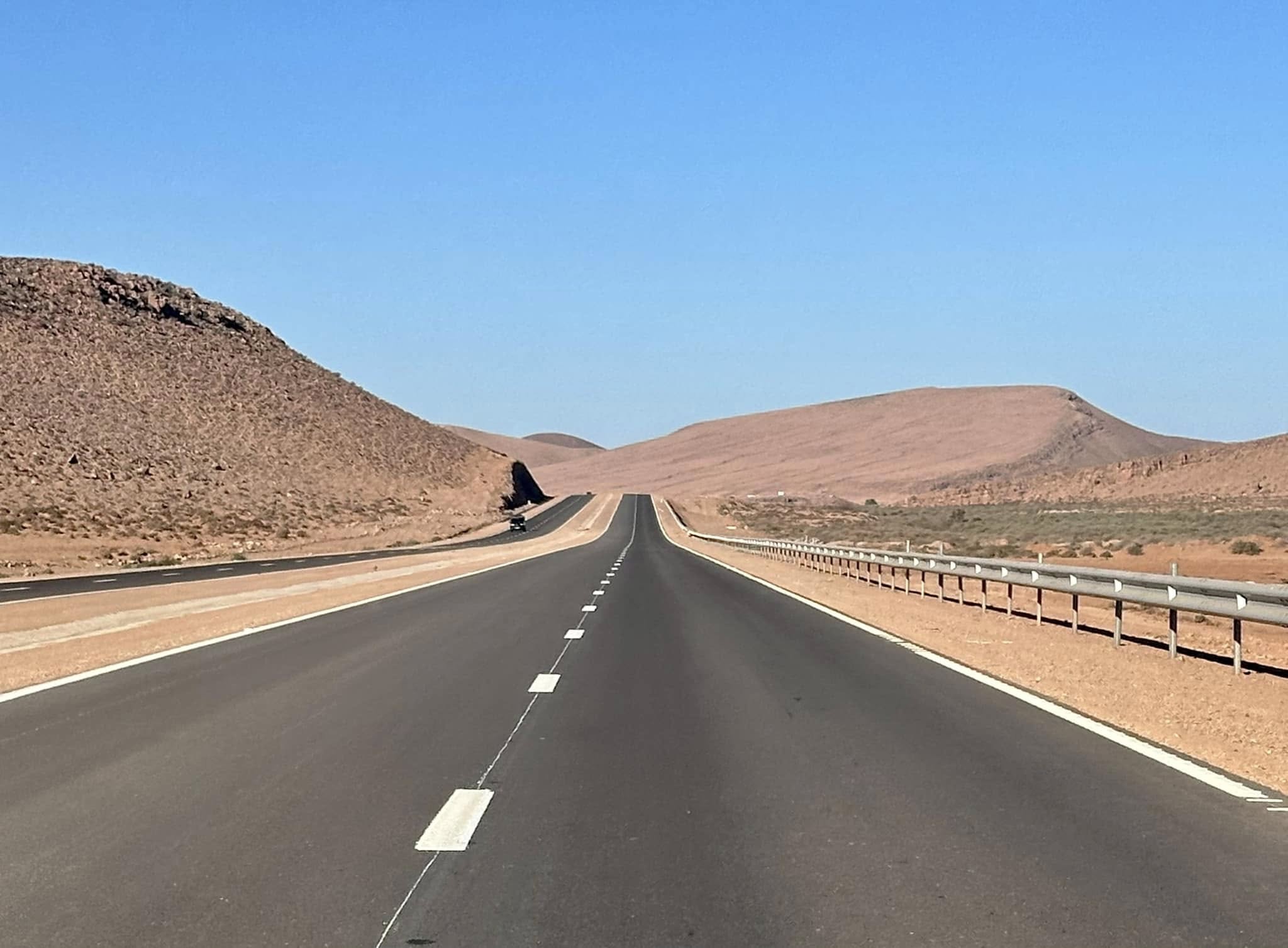 More road, more sand!