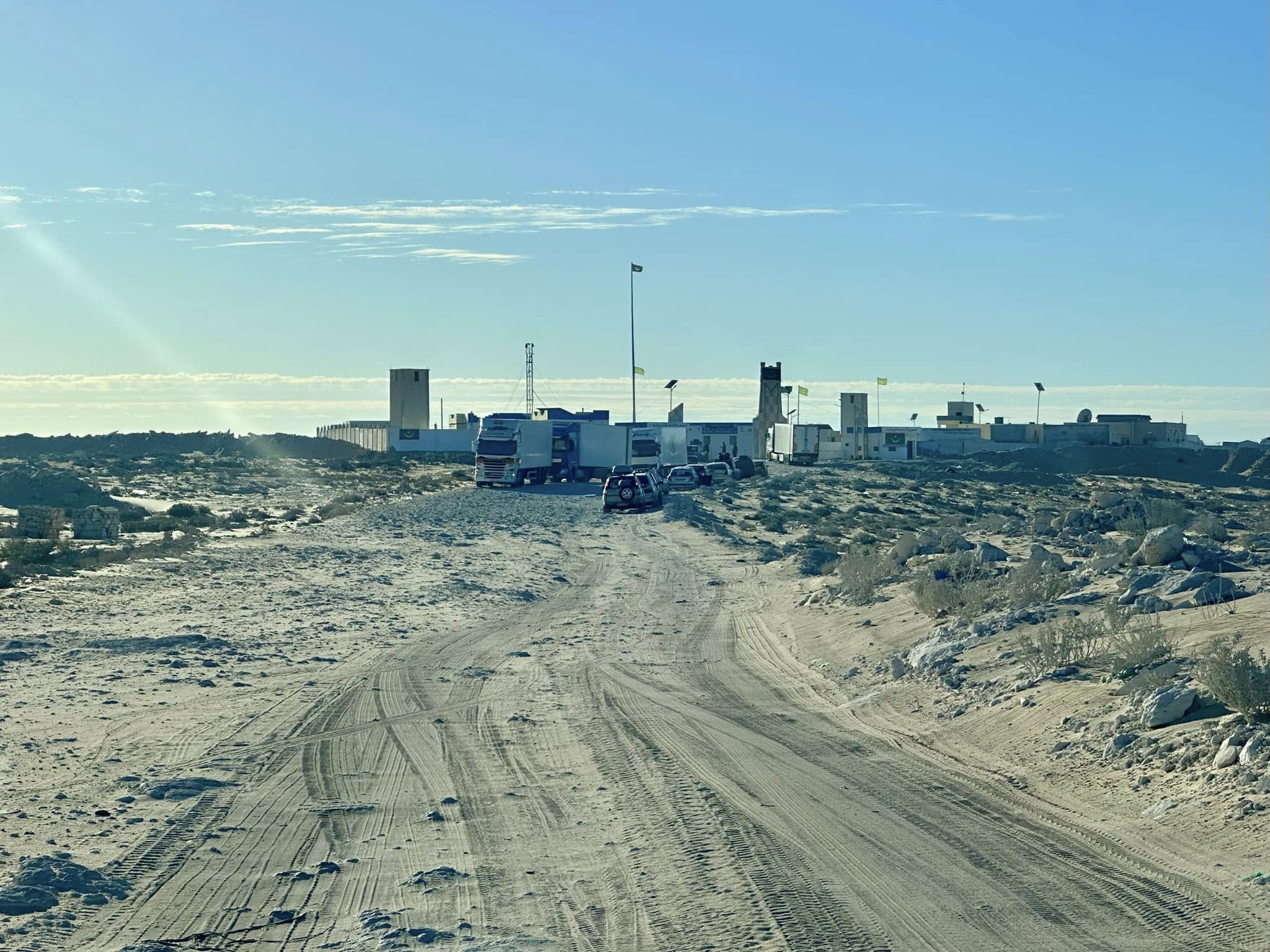 No man's land - two way