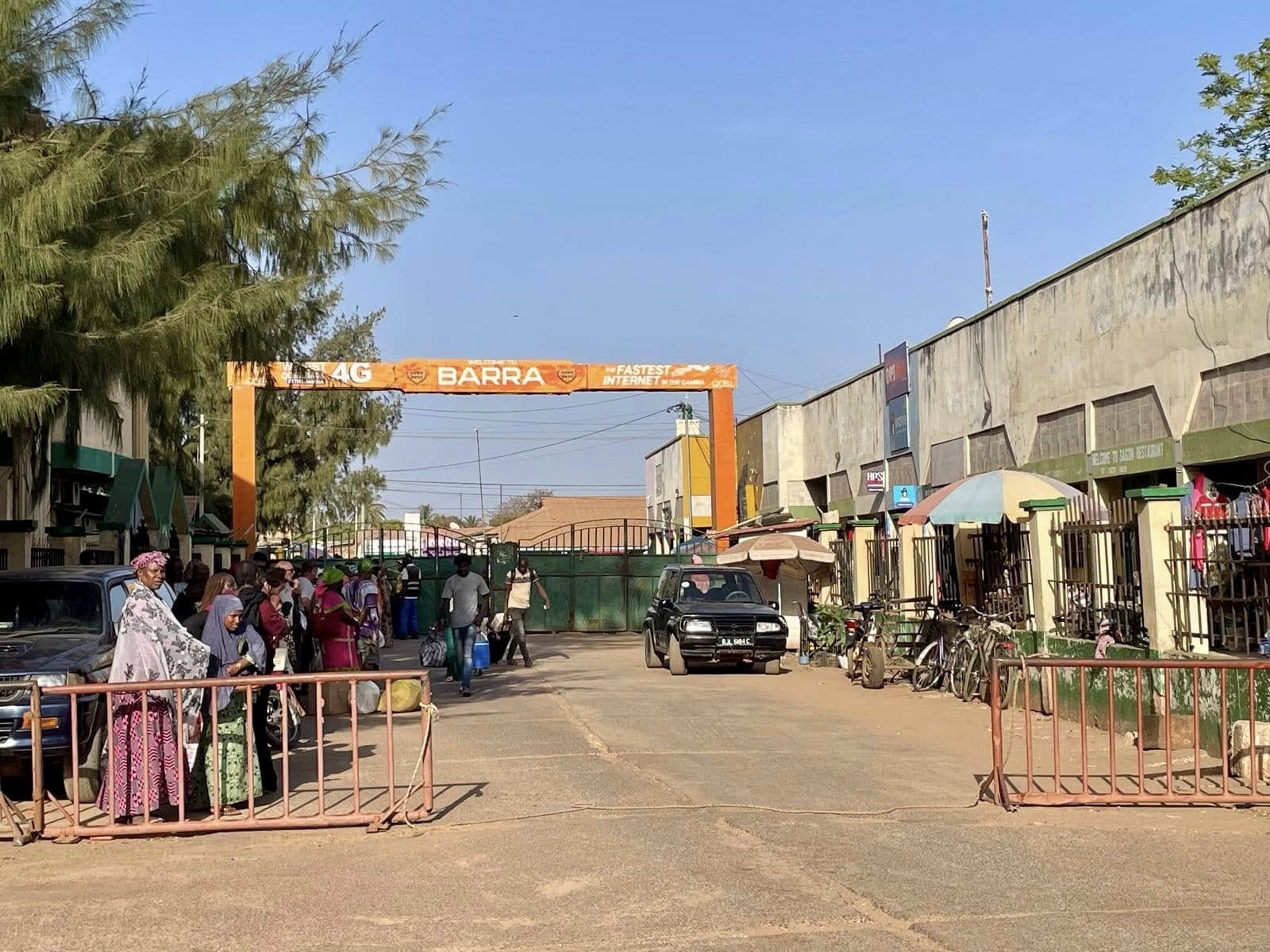 Barra ferry, Gambia